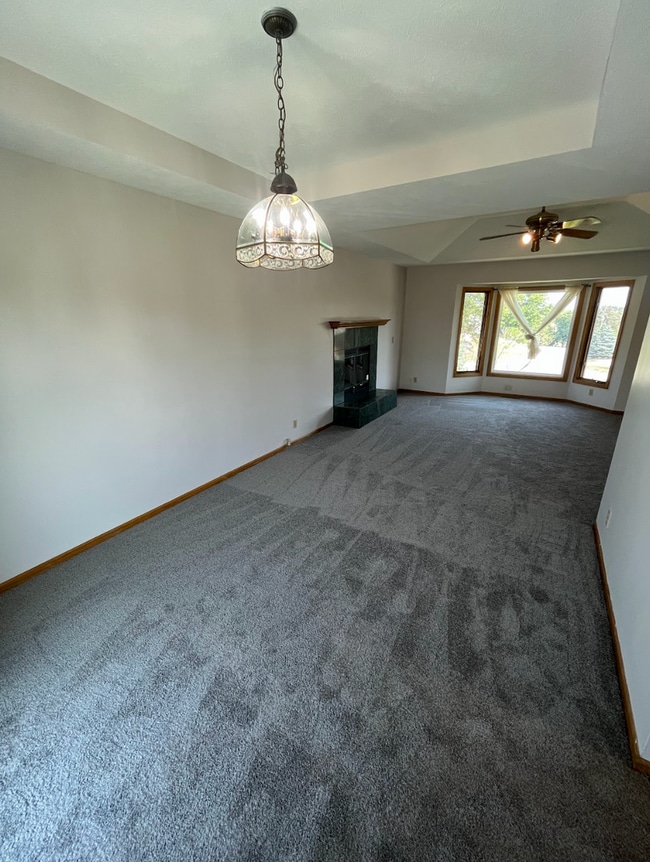 Building Photo - 4-Bedroom Plattsmouth Home with Lake Access!!