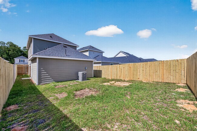 Building Photo - 16364 Jasmine Marie Pl