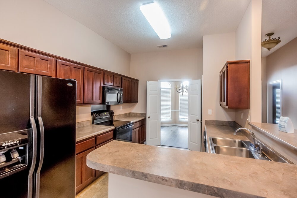 Building Photo - 5882 Tommy Joe Dr