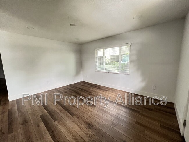 Building Photo - 2300 Elizabeth Ave