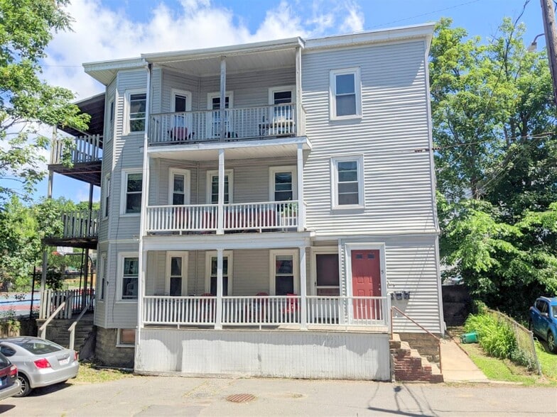 Building Photo - 5 Lowell Cir