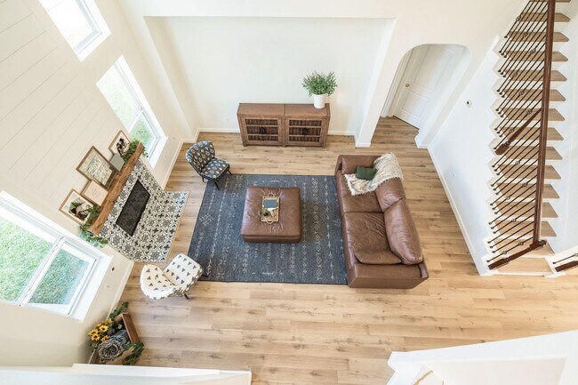 Building Photo - 13611 Cotton Way