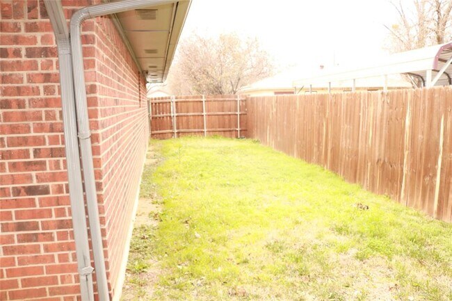 Building Photo - 312 Hickerson St