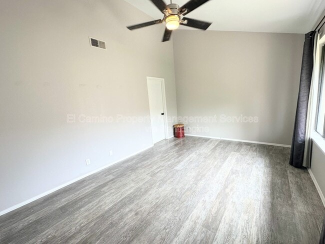 Building Photo - 955 Lamark Ln