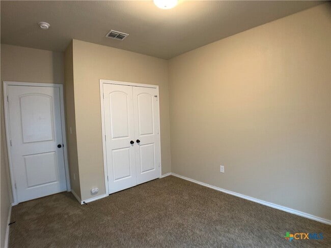 Building Photo - 1140 Brown Rock Dr