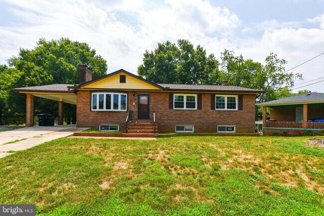 Building Photo - 6703 Groveton Dr