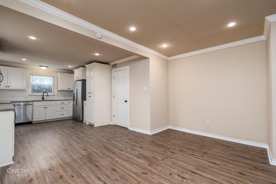 Building Photo - 1410 S 32nd St