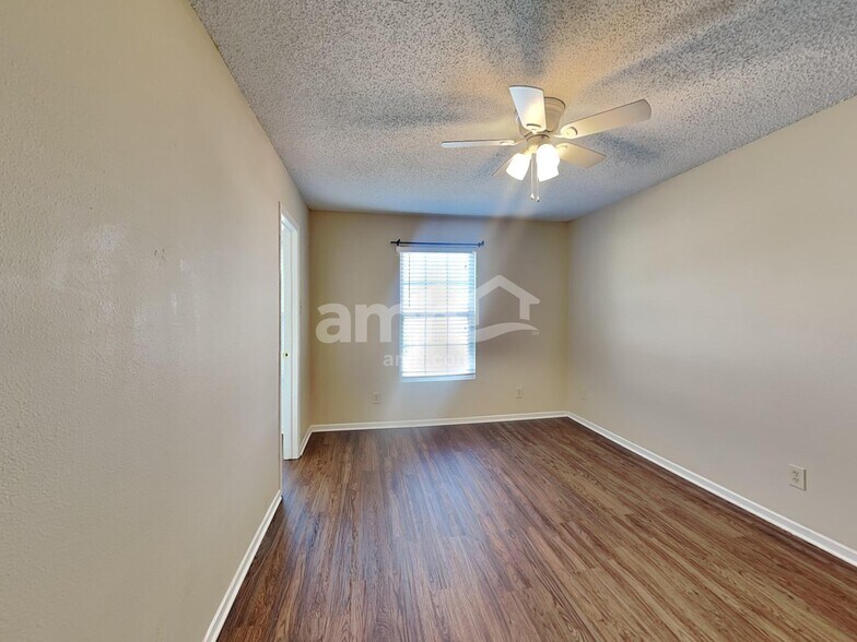 Building Photo - 3110 Brandenburg Dr
