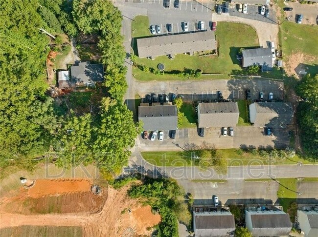 Building Photo - 350 Herndon Way