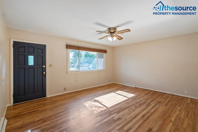 Building Photo - Students Welcome! 3 Bedroom Ranch with Big Back Yard, Flexible Lease Start Date