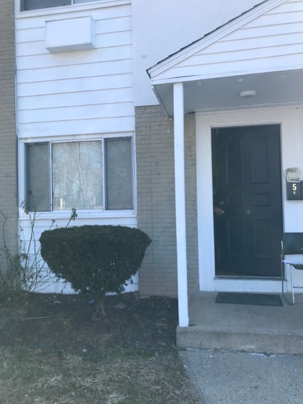 Building Photo - 241 Quinnipiac Ave