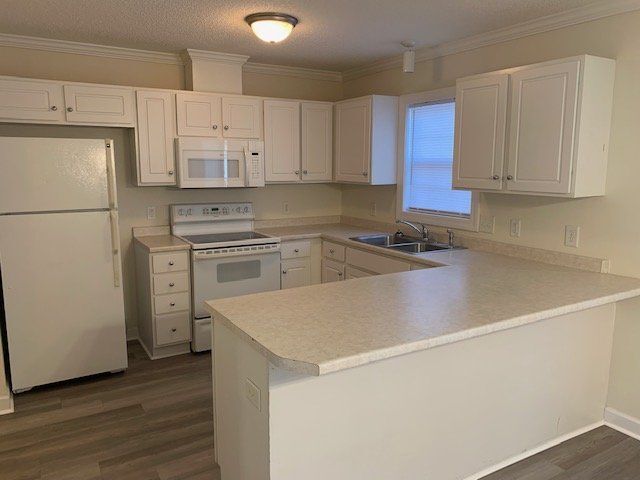 Building Photo - 4145 Dudleys Grant Dr