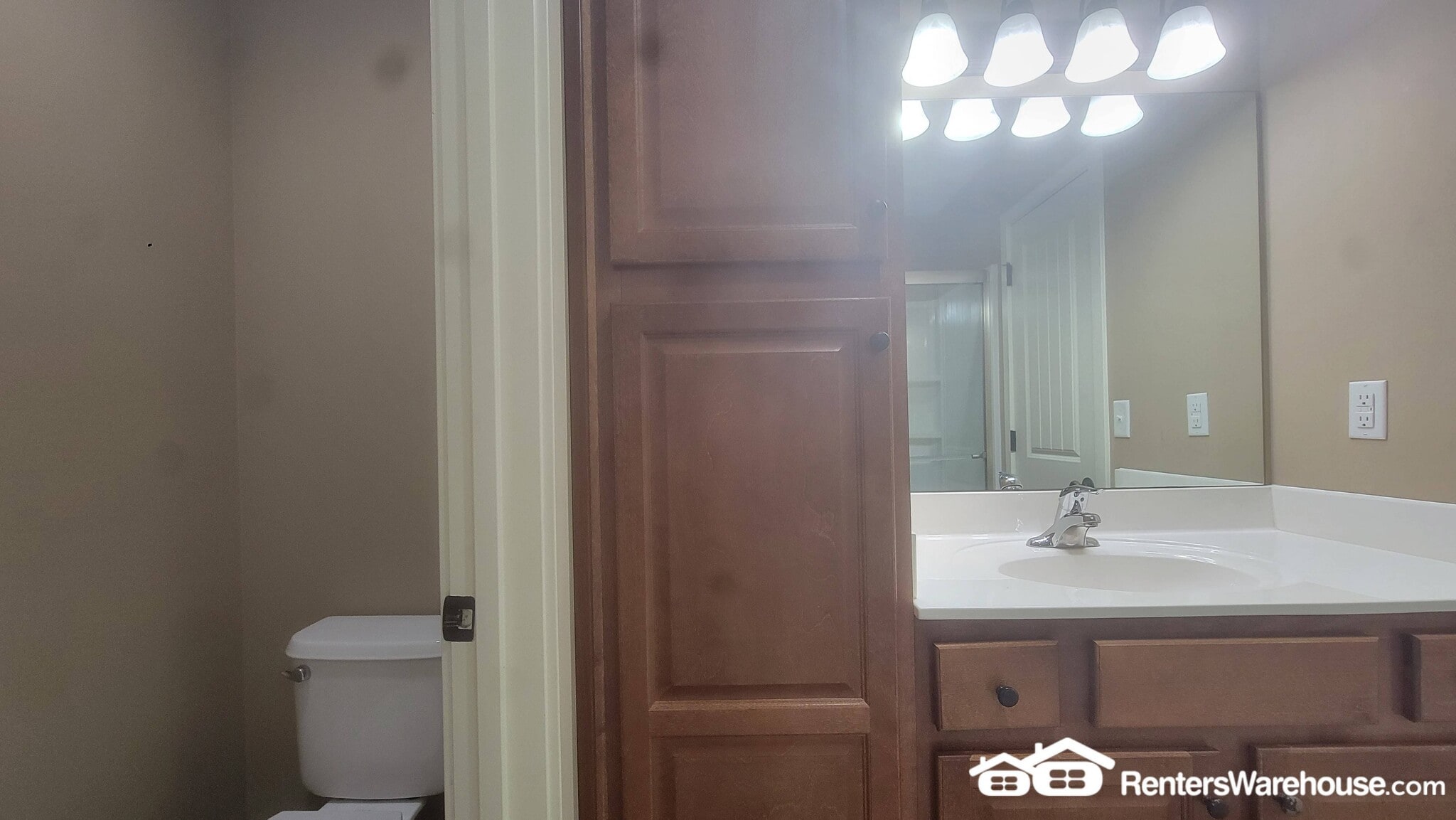 Building Photo - 3863 S Thompson St