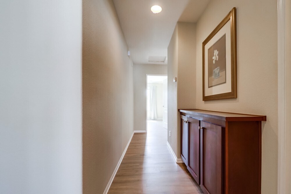 Building Photo - 2174 Desert Hare Ct