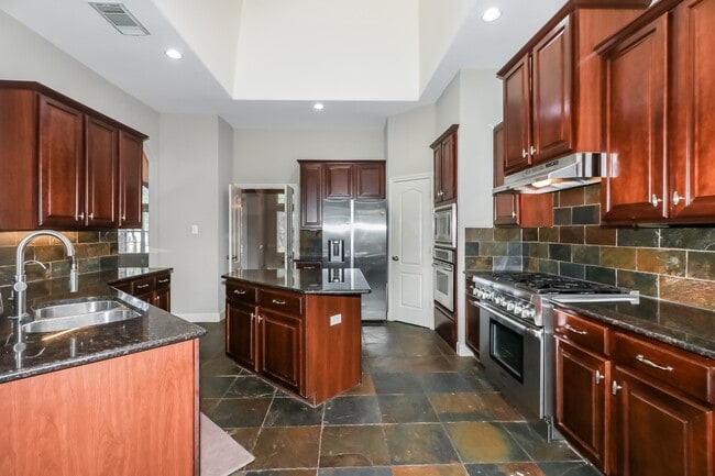 Building Photo - 2718 Van Gogh Ln