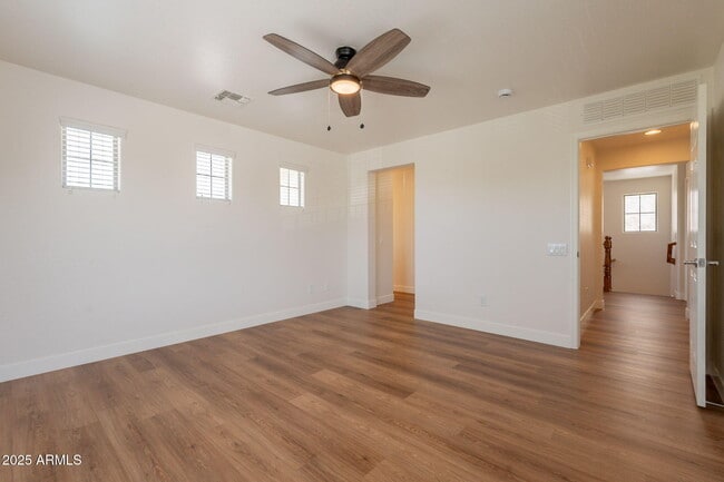 Building Photo - 26638 N Babbling Brook Dr