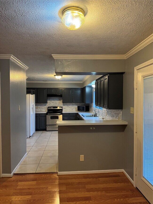 Building Photo - 2526 Knights Cir