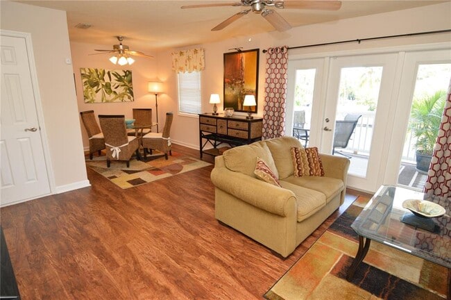 Building Photo - 3889 Pompano Dr SE