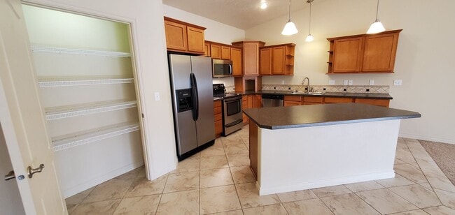 Building Photo - 9616 Vincenzo Dr