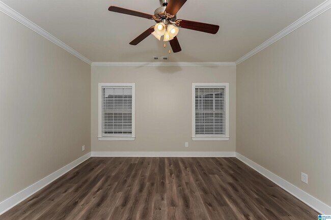 Building Photo - 6025 Kelly Creek Cir