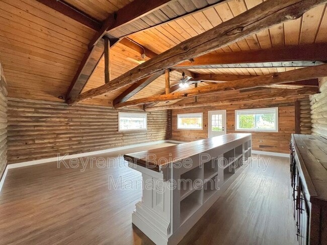 Building Photo - 5600 N Pierce Park Ln