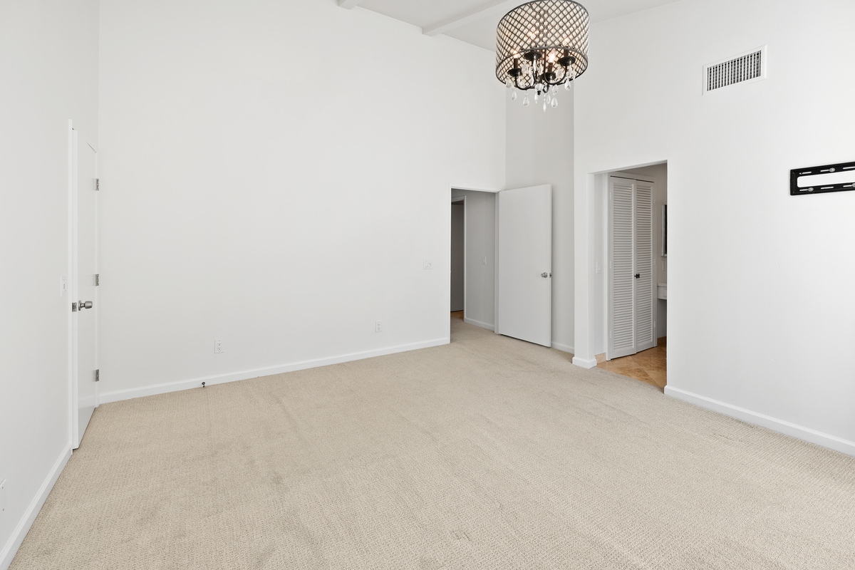 Building Photo - 1047 Santa Helena Park Ct
