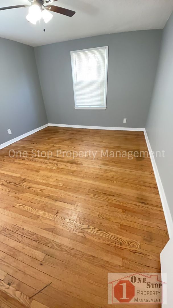 Building Photo - Beautiful 3 Bedroom 2 Bathroom in Kansas City