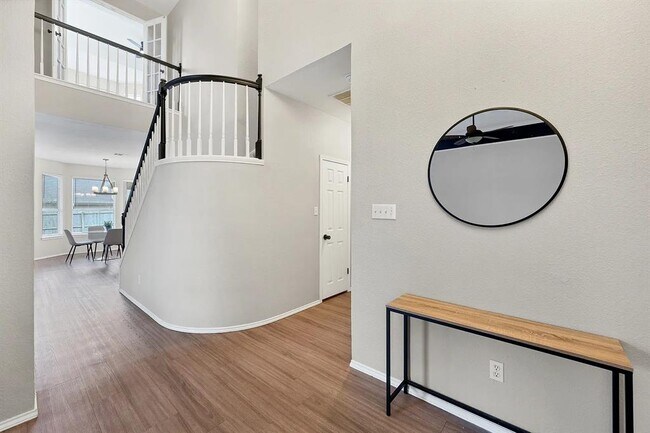 Building Photo - 11306 Avering Ln