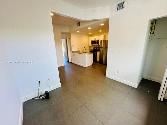 Building Photo - 346 NW 35th St