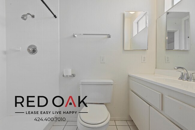 Building Photo - 949 White Knoll Dr