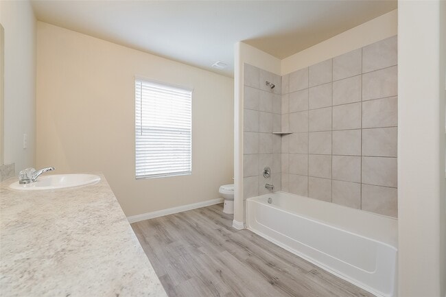 Building Photo - 4203 Silver Ranch Rd