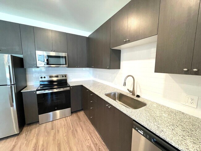 Building Photo - 5901 Co Rd 277