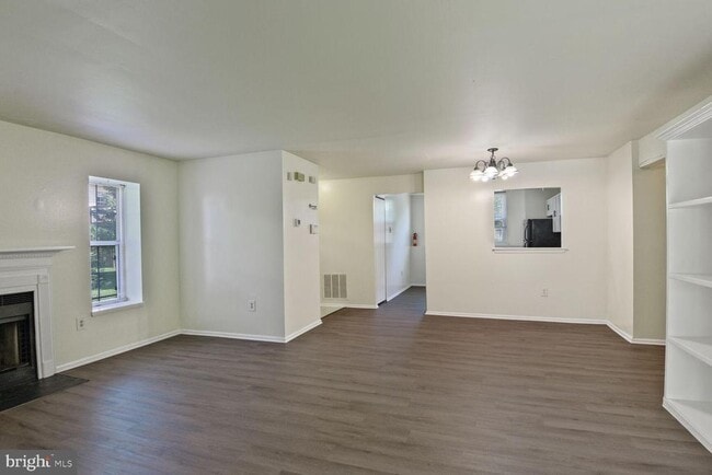 Building Photo - 7216 Lost Spring Ct