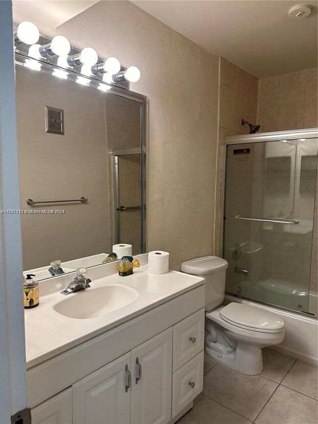 Building Photo - 9456 SW 77th Ave