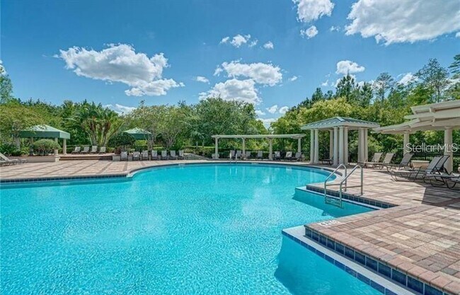 Building Photo - 1100 Brant Point