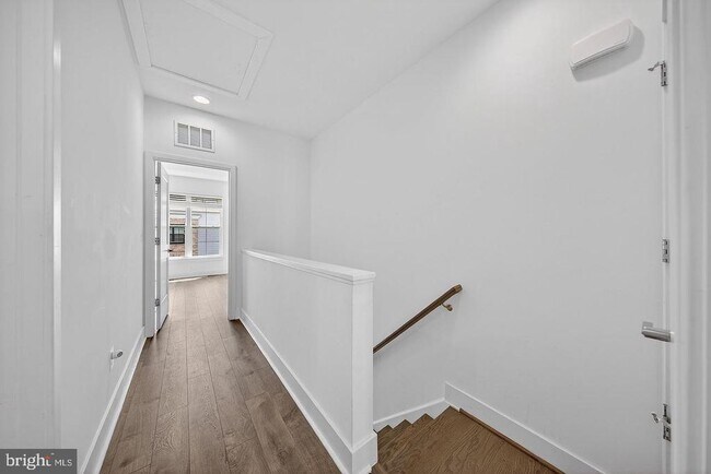 Building Photo - 7348 Blade Dr