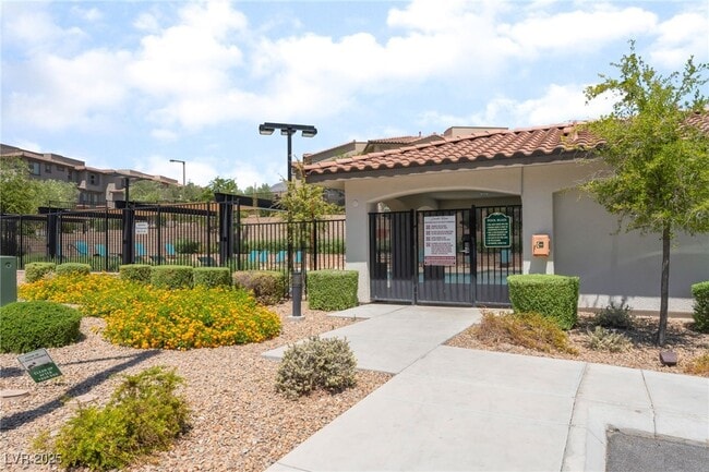 Building Photo - 161 Lomita Heights Dr