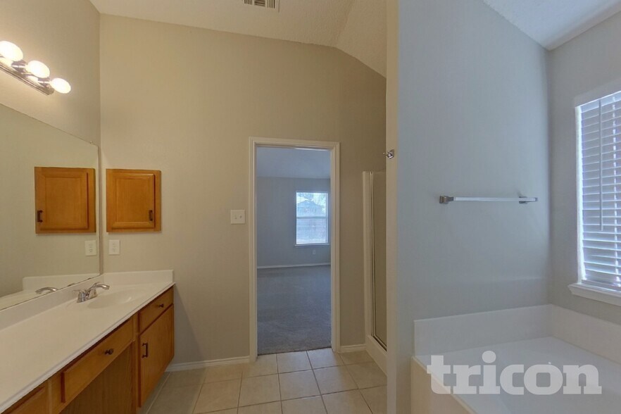 Building Photo - 11017 Deer Trail