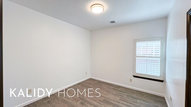 Building Photo - 13504 Rock Canyon Rd