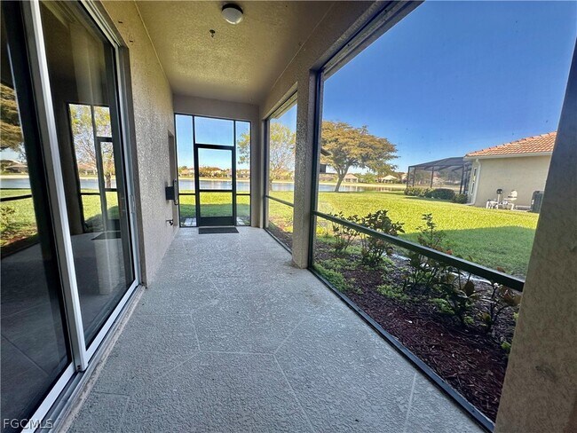 Building Photo - 12469 Pebble Stone Ct