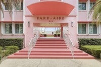 Building Photo - 640 N Park Ave
