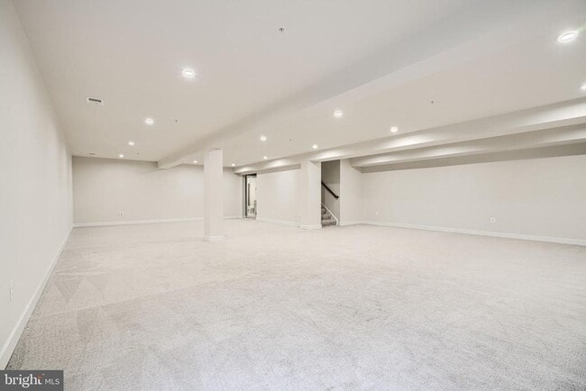 Building Photo - 13605 Otono Dr