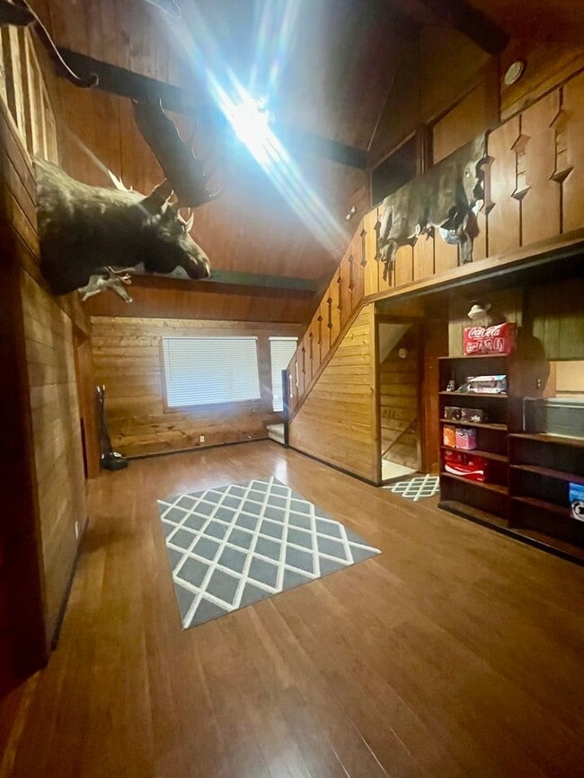 Building Photo - Serene Lakeside escape with direct lake access, peace and privacy on 2.5 acres! 2 bedroom/1 bathr...