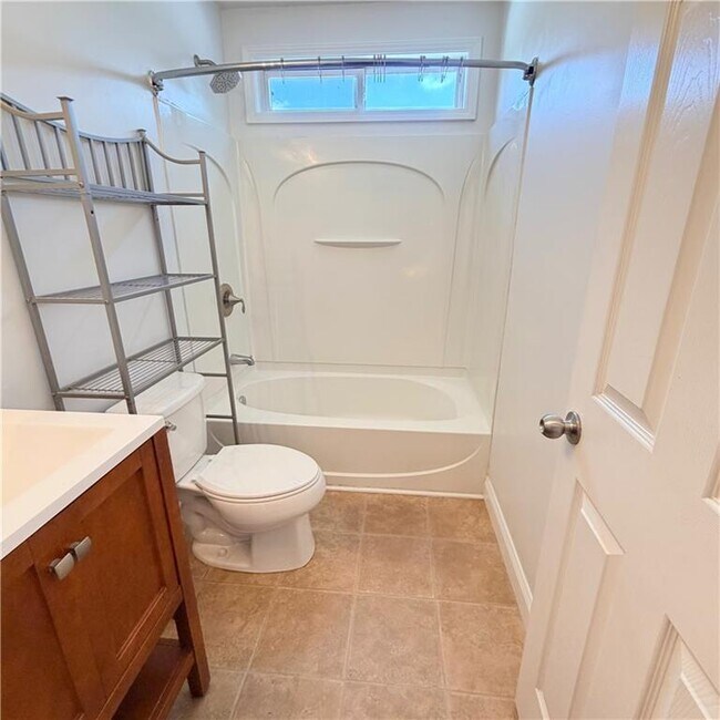 Building Photo - 153 Greystone Cir