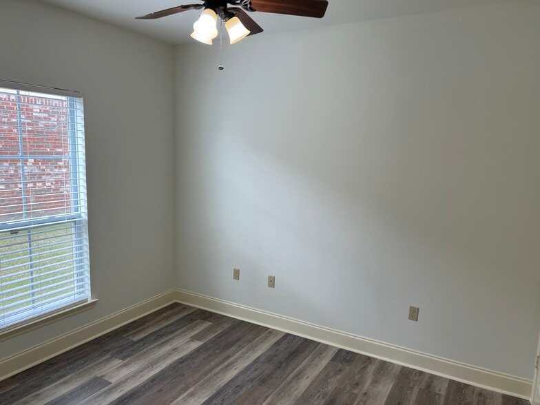 Bedroom #2 - 37140 Woodgate Ave