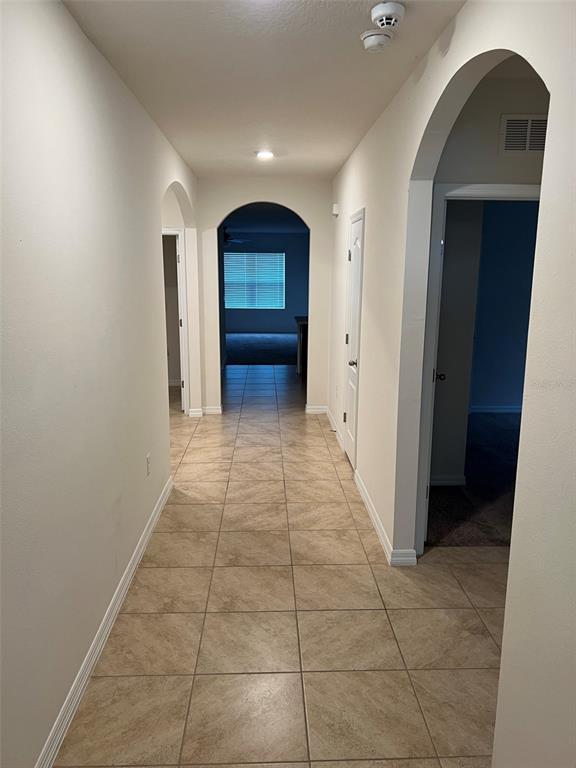 Building Photo - 930 Summer Glen Dr