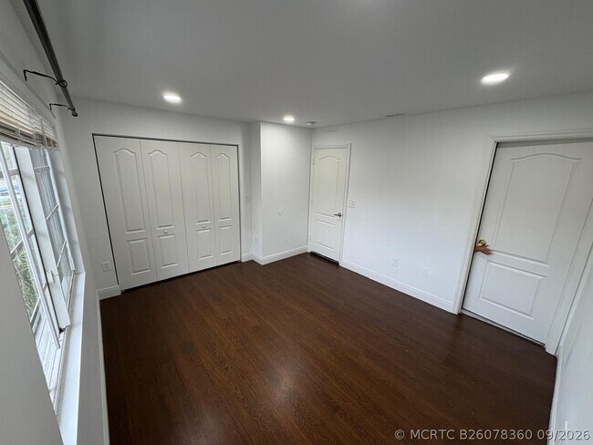Building Photo - 4770 NW 57th Pl