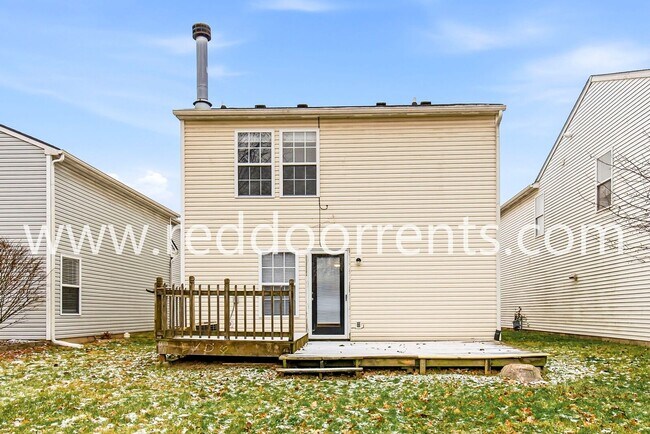 Building Photo - Modern Living in Greenfield