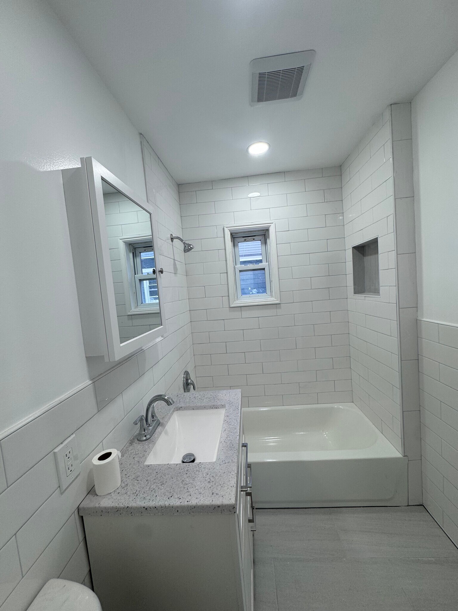 Building Photo - 189 Summer St