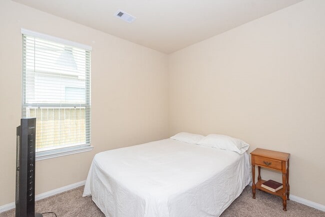 Building Photo - 14657 E Pine Heart Dr